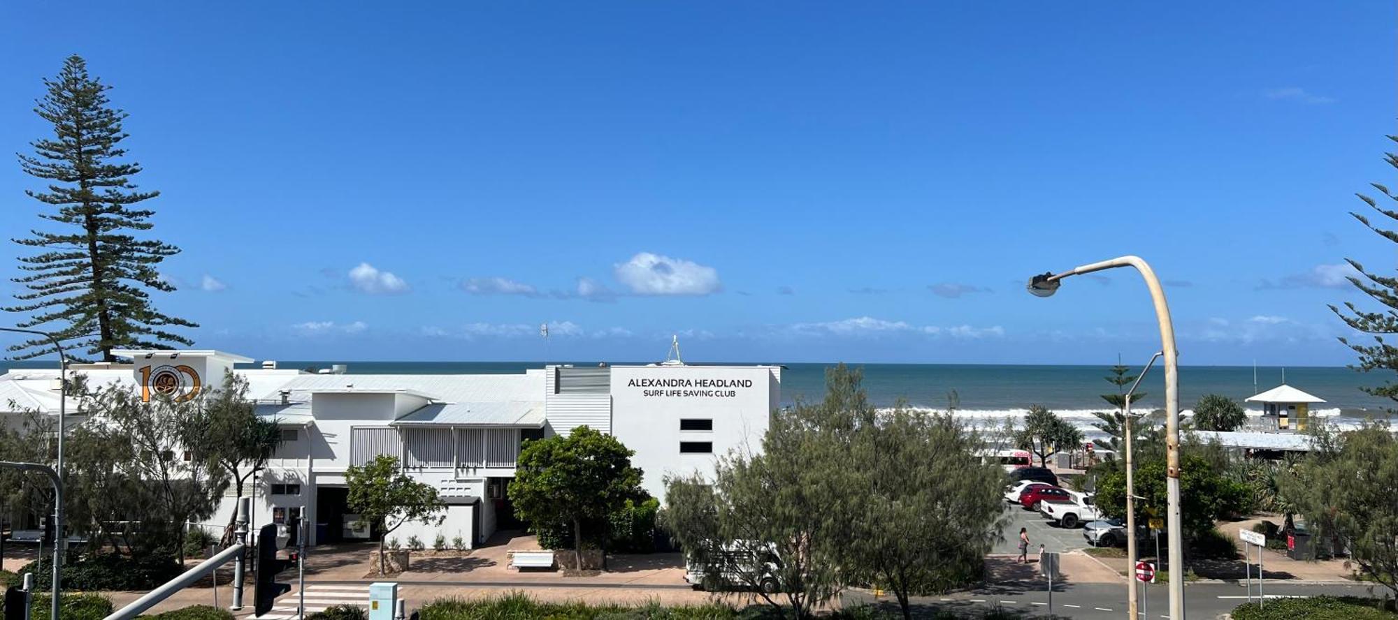 Ocean View - Alexandra Headlands Beachfront Unit المظهر الخارجي الصورة